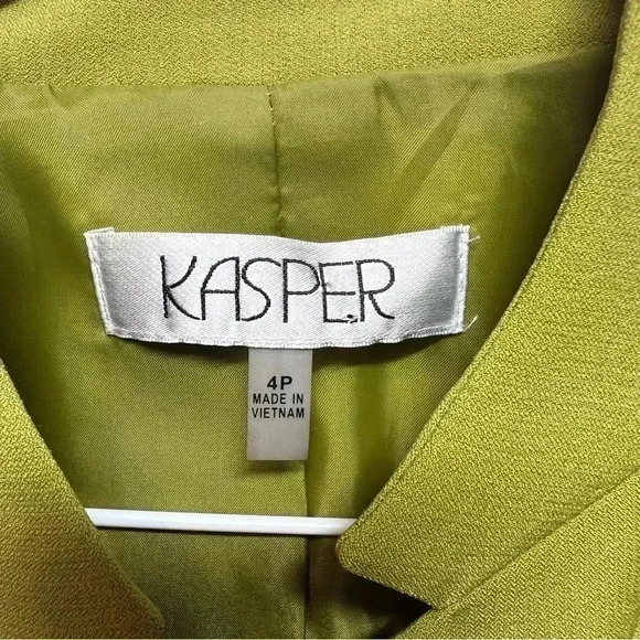 Kasper, woman blazer, size 4P, green, for work and special occasion,one button - Picture 4 of 9